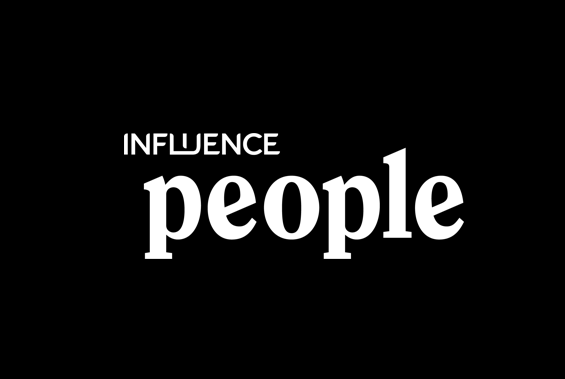 Vit text på svart bakgrund: "INFLUENCE people" med olika teckenstorlek.